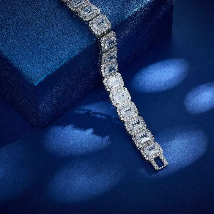 سوار سلسلة تنس مربع كلاسيكي للنساء - Classic Square Tennis Chain Bracelet