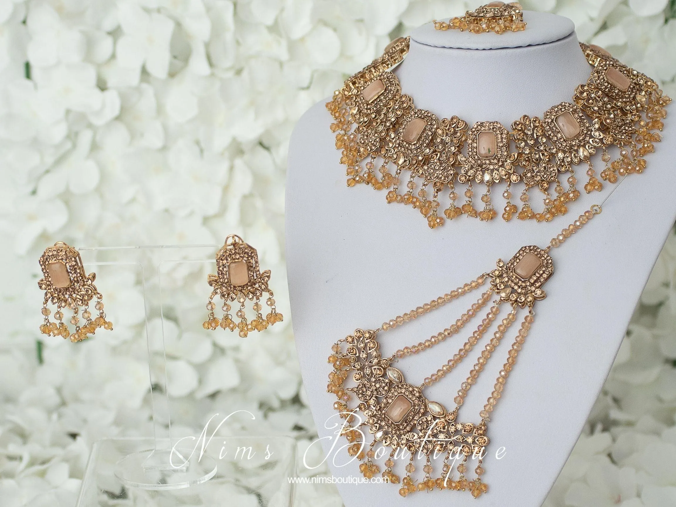 Ananya Peach Maharani Set