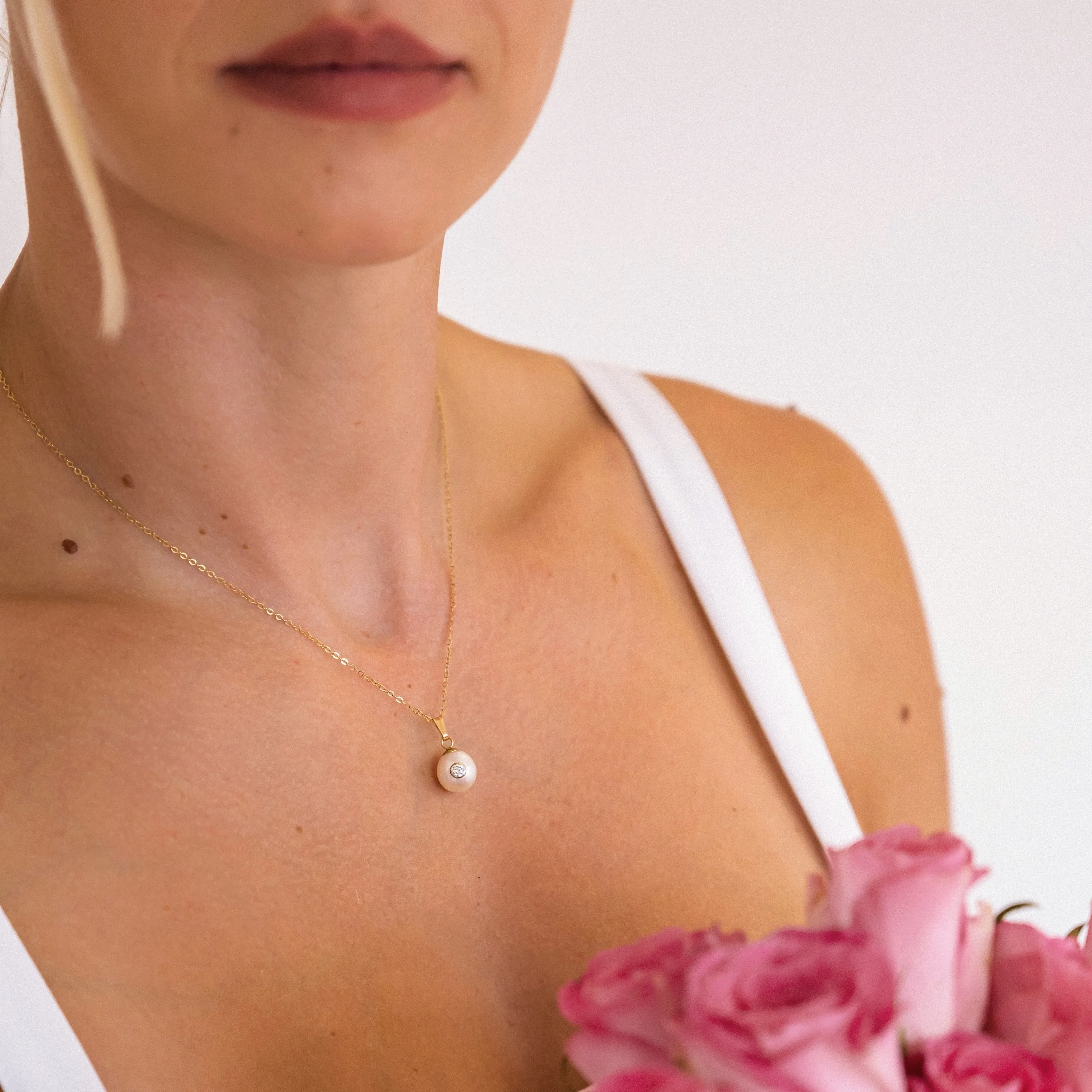 Aphrodite Gold Necklace