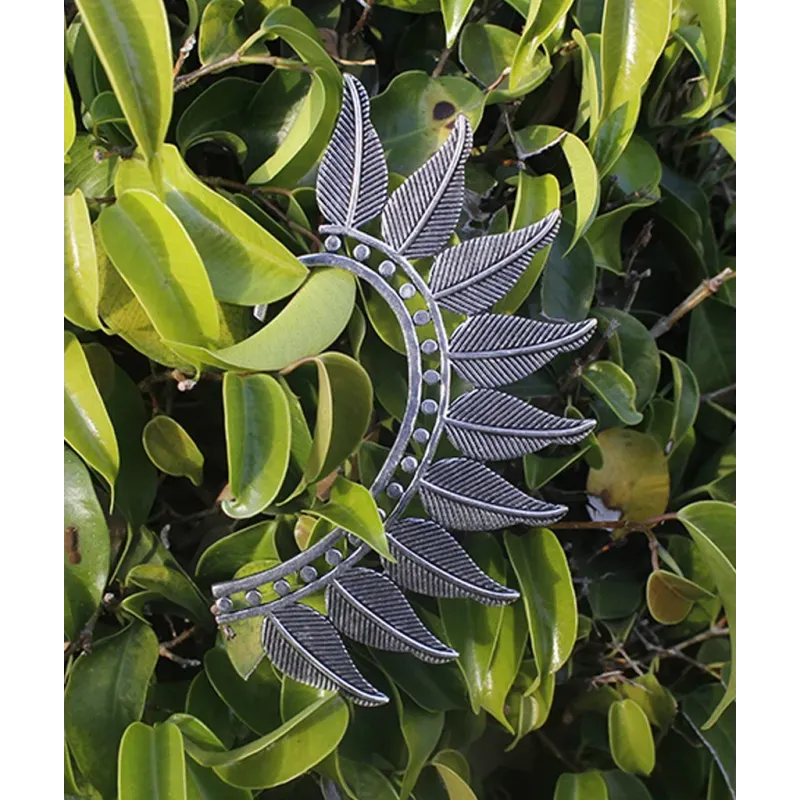 Bold Boho Leaf Earcuff