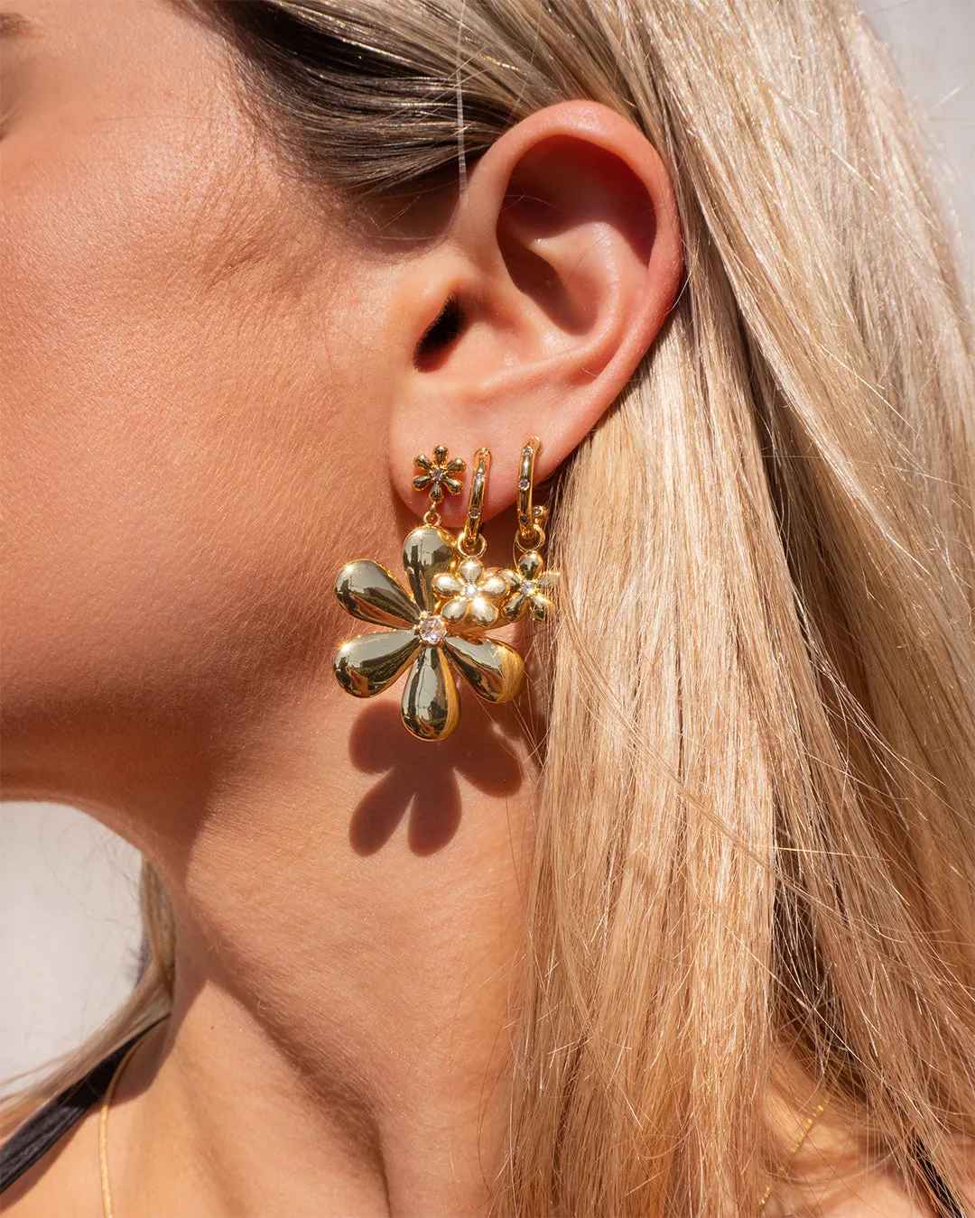 Daisy Statement Earring- Gold