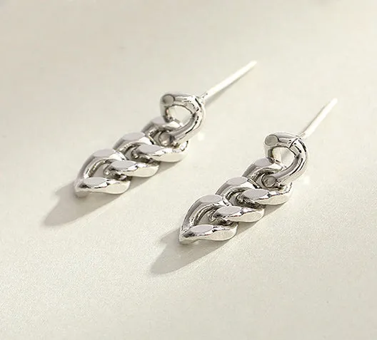 E139 dainty chain link dangle earrings