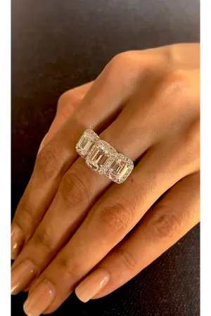 Emerald Opulence Ring