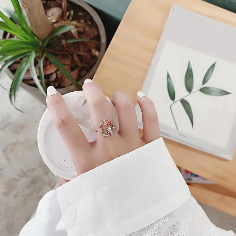 Exquisite Micro-Inlaid Floral Rhinestone Rings