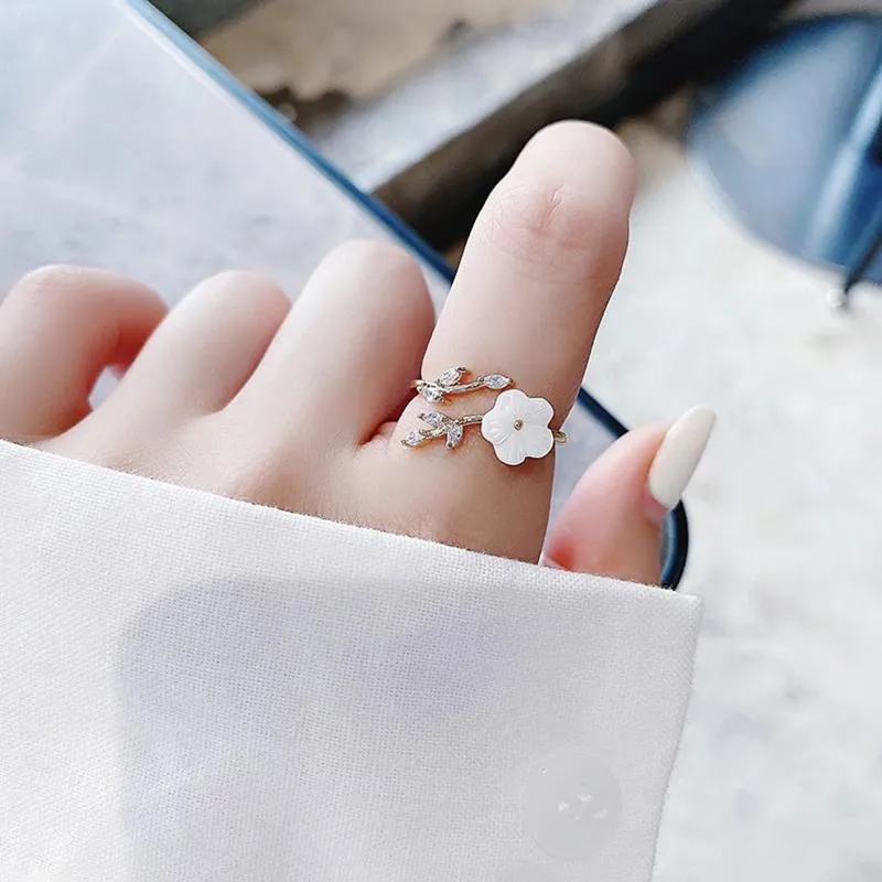 Exquisite Micro-Inlaid Floral Rhinestone Rings