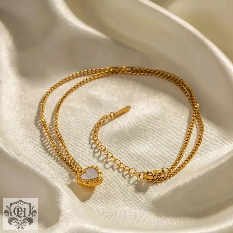Graceful Heart Shape Necklace