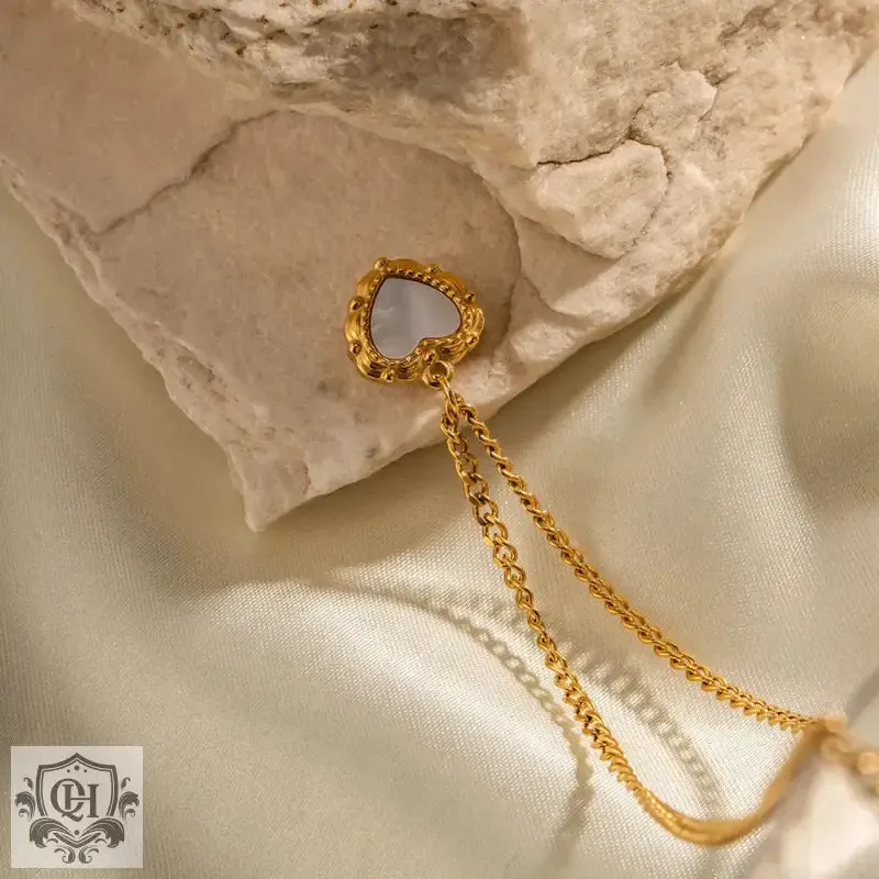 Graceful Heart Shape Necklace