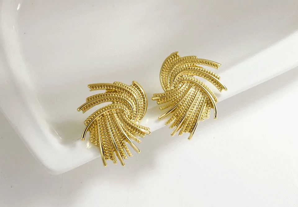 Ladies Elegant Bold Gold Unique Cut Irregular Twist Geometric Earrings