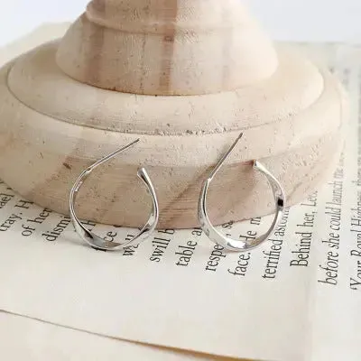 LOVCIA Simple Mobius Twisted 925 Sterling Silver Hoop Earrings