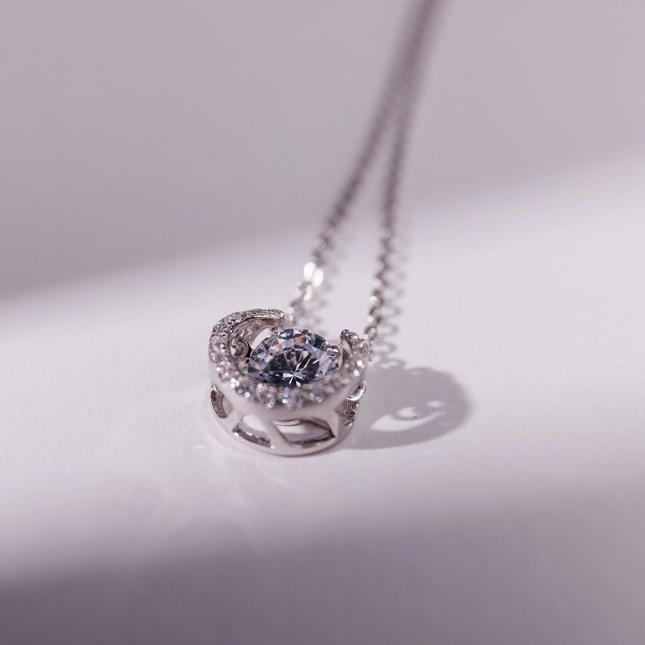 Luster Smart Necklace