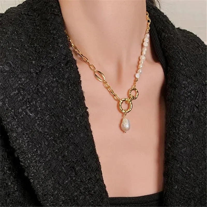 Luxurious Irregular Shape Pearls and Chain Clavicle Necklaces