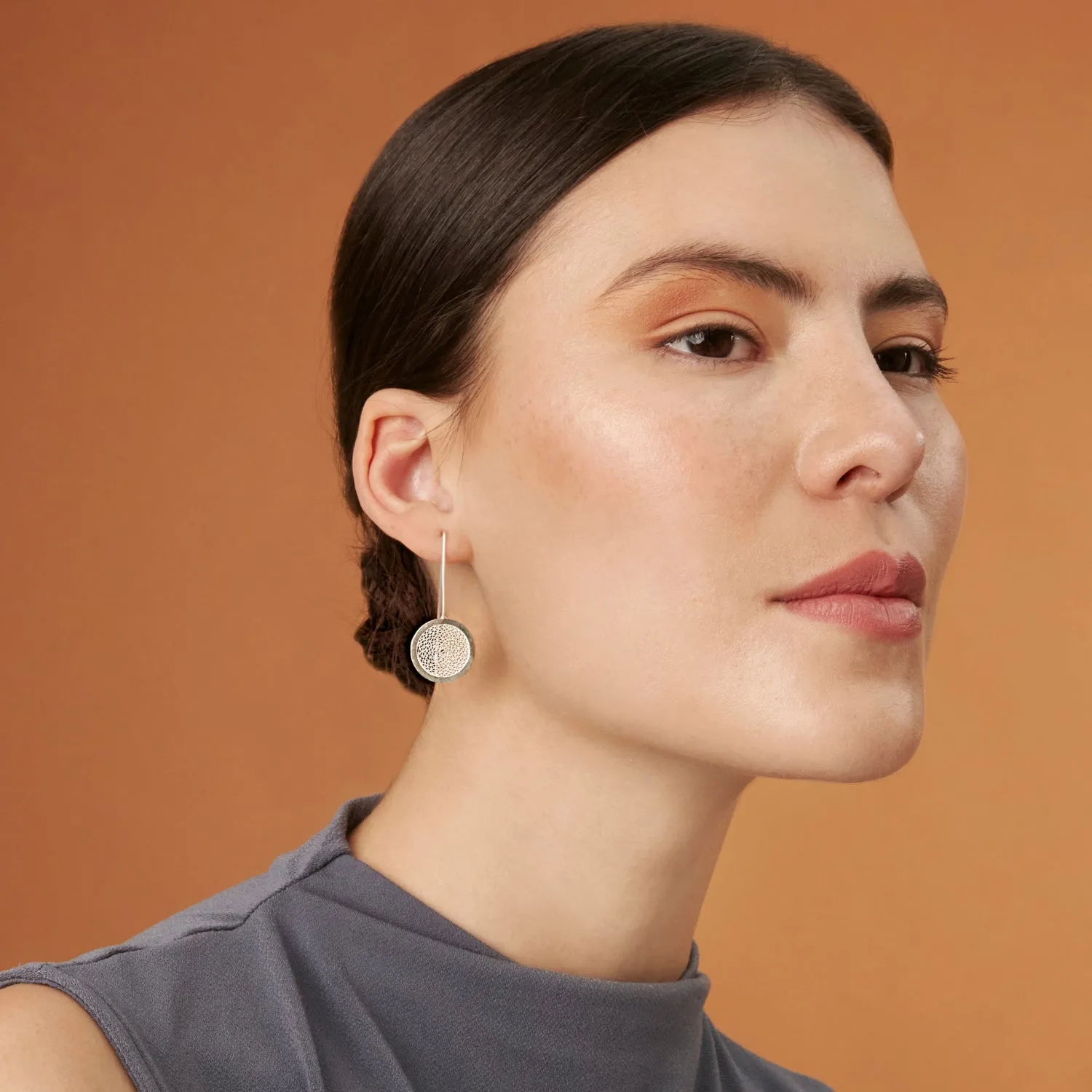 MIA GOLD MEDIUM EARRINGS FILIGREE