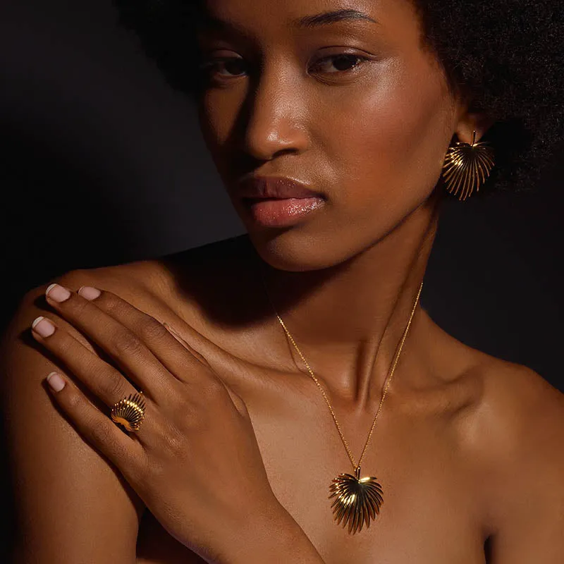 Rounded Gold Leaf Sterling Silver Necklace plated in 18K Gold