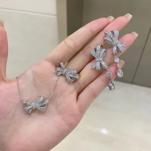Sparkling exquisite set