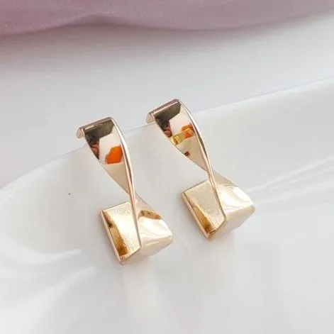 Twisted Gold Hoop Invisible Clip On Earrings