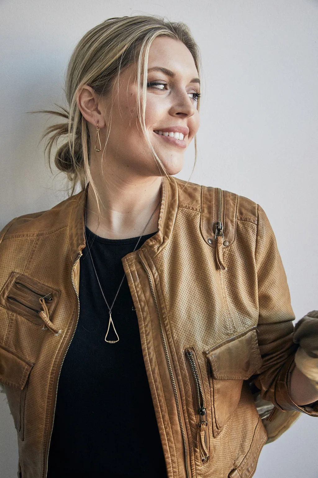 Victoria Earrings | Bronze